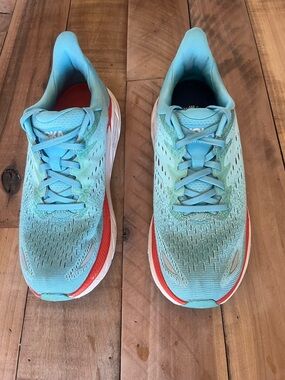 HOKA One One Clifton 8 Women Size 7.5B Aquarelle/ Eggshell Blue (1119394 AEBL)